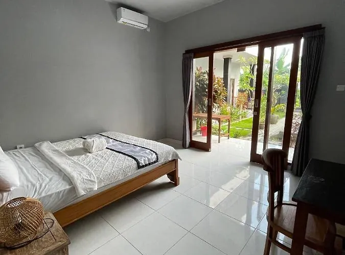 Yana Guest House 2 Canggu Canggu